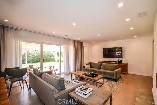 Detail Gallery Image 3 of 29 For 510 Domingo Pl, Fullerton,  CA 92835 - 4 Beds | 2/1 Baths