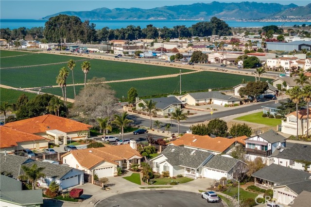 Detail Gallery Image 3 of 37 For 1294 San Sorrento Ct, Grover Beach,  CA 93433 - 3 Beds | 2 Baths