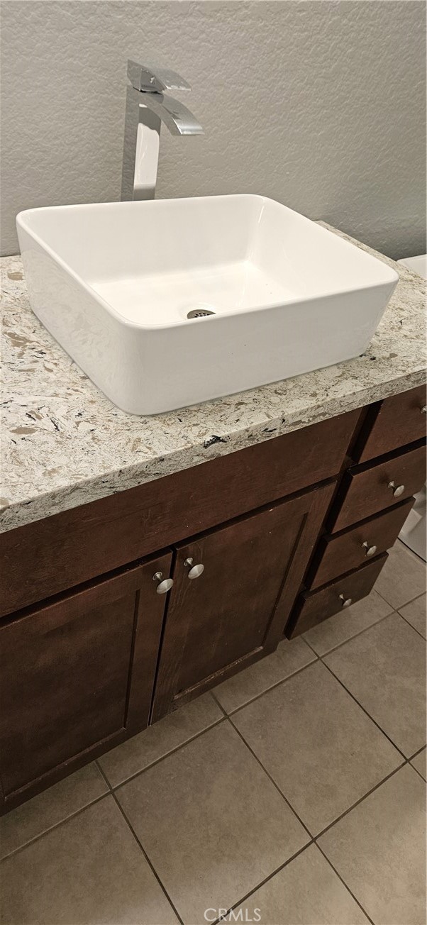 8718 Weybridge Place, Inglewood CA: https://media.crmls.org/medias/ef37d27d-8a38-4e89-8375-b7ccab0b15dd.jpg