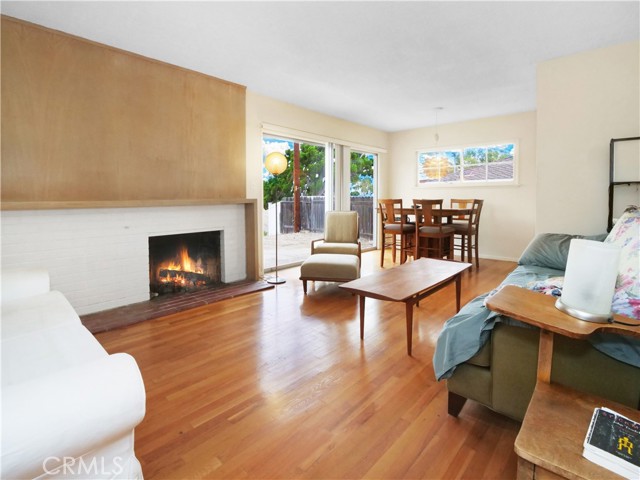 Living Room w/fireplace