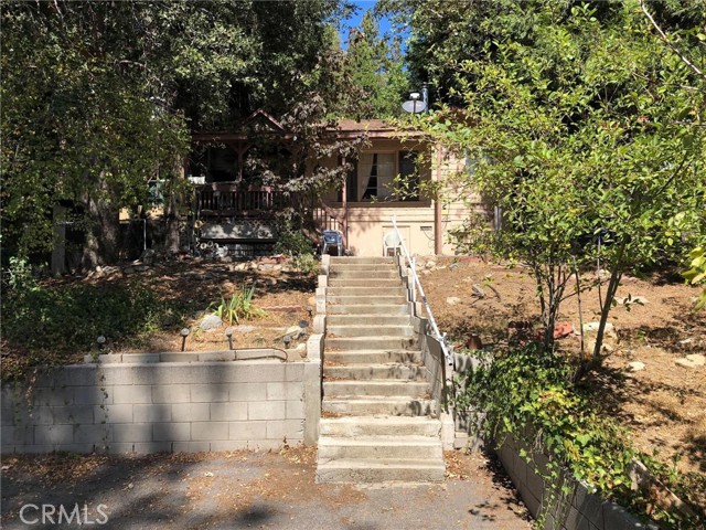 23792 Springwater, Crestline, CA 92325