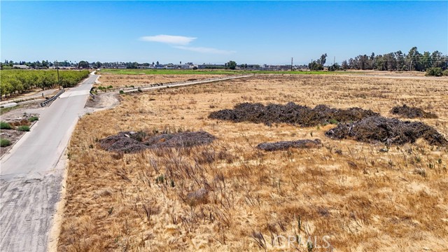 1777 Bird, Livingston CA: https://media.crmls.org/medias/ef3991d1-12e1-4db3-b3e2-b9ca5d419e98.jpg