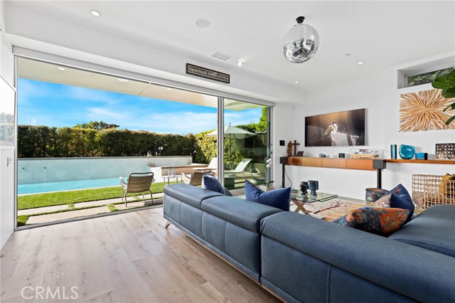 Detail Gallery Image 35 of 73 For 1088 Del Mar Ave, Laguna Beach,  CA 92651 - 4 Beds | 4/1 Baths