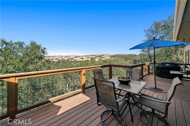 9055 Junipero Avenue, Atascadero CA: https://media.crmls.org/medias/ef3af2d6-6553-4ed2-a819-f52ca61492f3.jpg