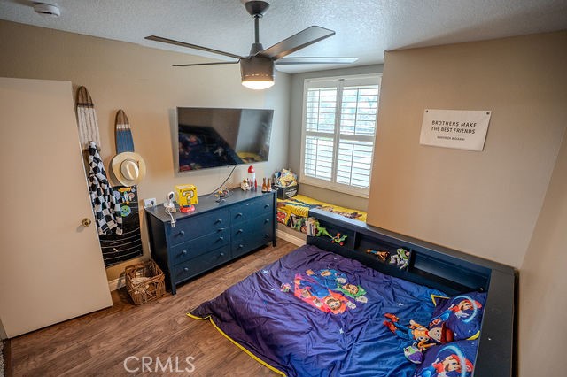 https://media.crmls.org/medias/ef3b4891-0887-44db-ae7c-c24d324d3635.jpg?preset=X-Large