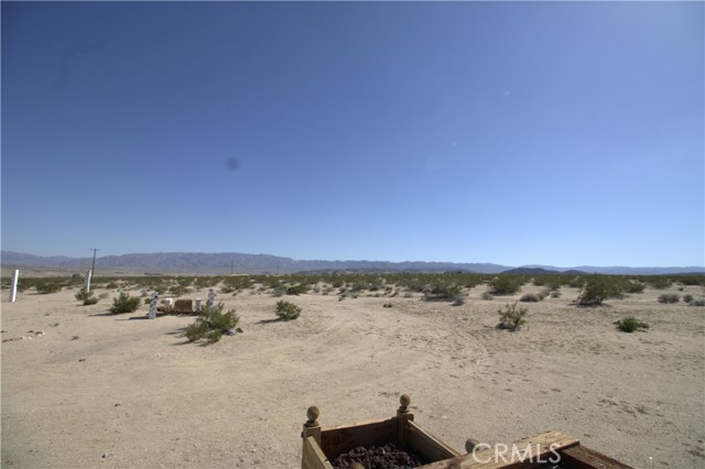 1855 Giant Rock Road, Twentynine Palms, California 92277, 1 Bedroom Bedrooms, ,1 BathroomBathrooms,Residential,For Sale,1855 Giant Rock Road,CRPW23183466