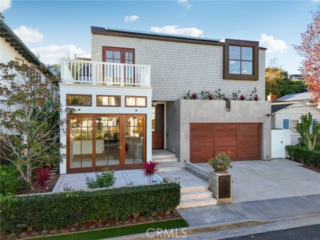 Detail Gallery Image 2 of 57 For 2119 Power St, Hermosa Beach,  CA 90254 - 5 Beds | 5 Baths