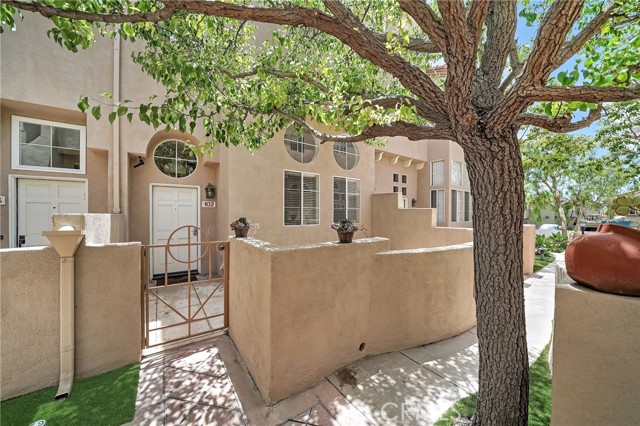 8312 Atlanta Avenue, Huntington Beach CA: https://media.crmls.org/medias/ef3d6a7e-8a7c-4eb6-9995-075b73234c75.jpg