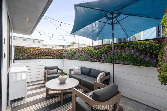 Detail Gallery Image 4 of 32 For 151 Paseo De La Concha a,  Redondo Beach,  CA 90277 - 2 Beds | 2/1 Baths