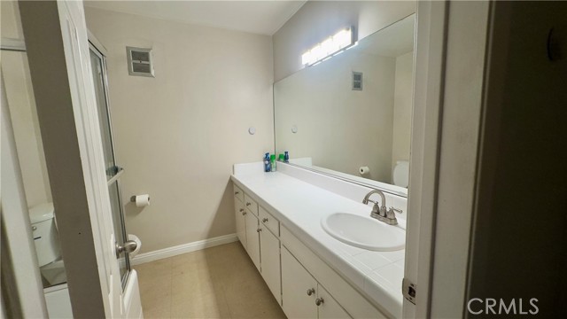 Detail Gallery Image 35 of 44 For 5339 Newcastle Ave #109,  Encino,  CA 91316 - 2 Beds | 2 Baths