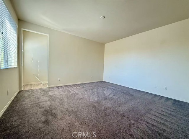 Detail Gallery Image 8 of 16 For 4263 S Glacier Trl, Ontario,  CA 91762 - 4 Beds | 3 Baths