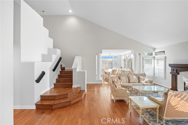 Detail Gallery Image 4 of 50 For 4644 Portofino Circle, Cypress,  CA 90630 - 4 Beds | 3/1 Baths