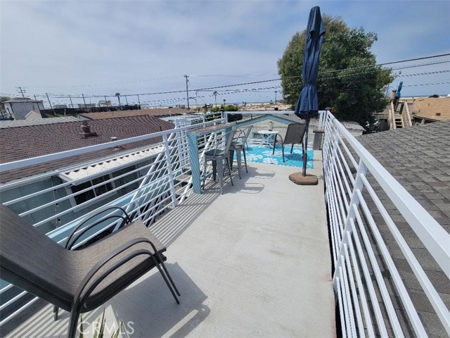 Detail Gallery Image 8 of 63 For 21752 Pacific Coast Hwy, 11-a,  Huntington Beach,  CA 92646 - 3 Beds | 2 Baths