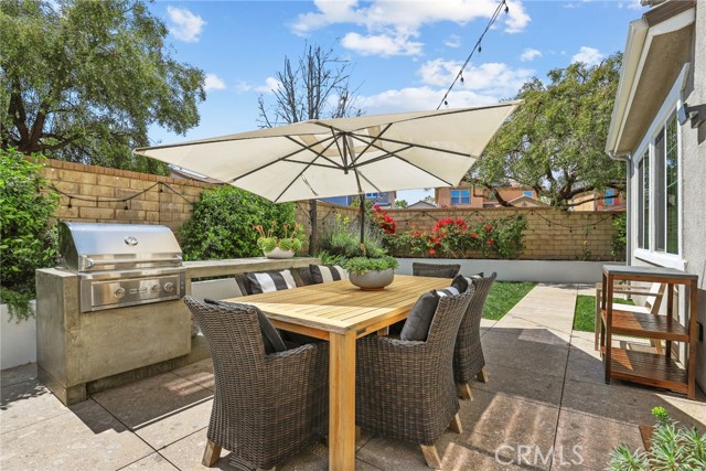 24229 La Montura Drive, Valencia CA: https://media.crmls.org/medias/ef418927-ff02-499d-b915-938d0f815878.jpg