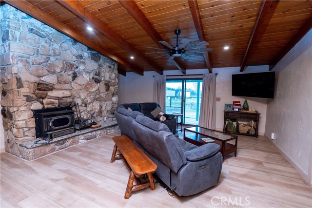 Detail Gallery Image 14 of 59 For 25565 Road 13, Chowchilla,  CA 93610 - 4 Beds | 3 Baths