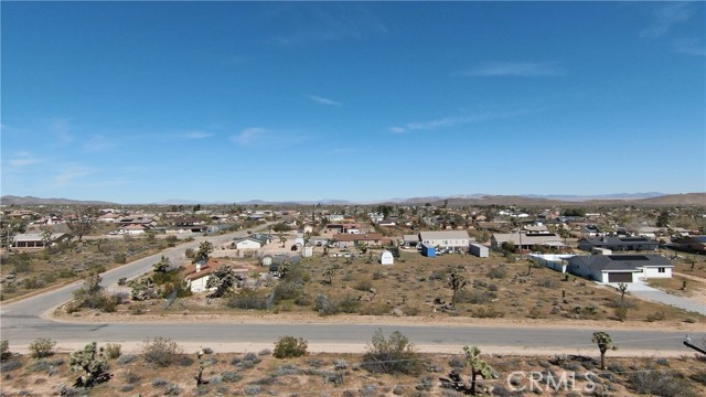 Detail Gallery Image 2 of 13 For 58394 Canterbury, Yucca Valley,  CA 92284 - – Beds | – Baths