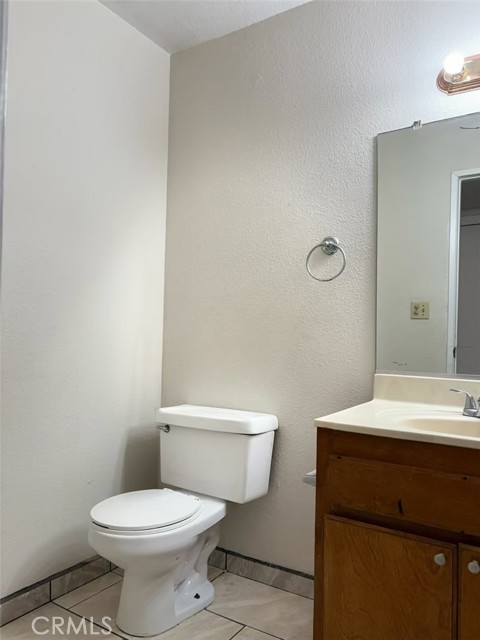 1/2 Bath