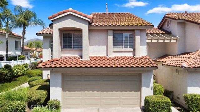 8 Geranium, Rancho Santa Margarita CA: https://media.crmls.org/medias/ef4375c6-3eb5-4099-b383-ce564b664e0a.jpg