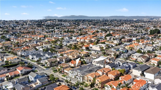 Detail Gallery Image 39 of 43 For 2203 Marshalfield #B,  Redondo Beach,  CA 90278 - 4 Beds | 3/1 Baths