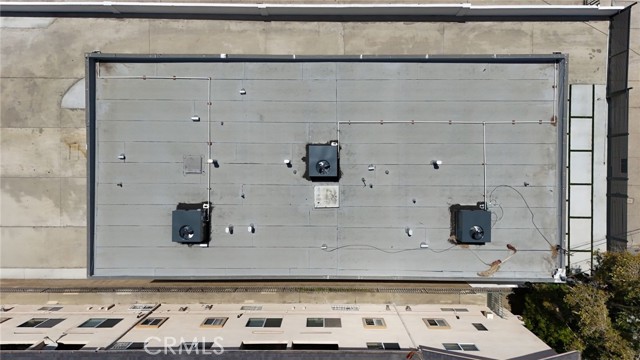 Detail Gallery Image 44 of 44 For 7010 Lennox Ave #C,  Van Nuys,  CA 91405 - 3 Beds | 2/1 Baths