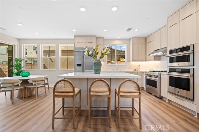 Detail Gallery Image 4 of 35 For 576 Patten Ave, Placentia,  CA 92870 - 4 Beds | 3 Baths