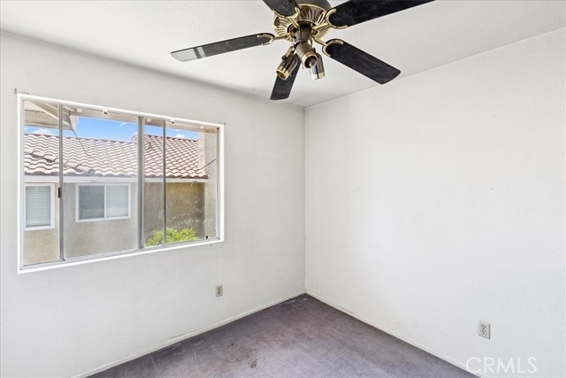 7524 Sunny Ridge, Highland CA: https://media.crmls.org/medias/ef447b68-1278-4276-b657-63e4066c1cf9.jpg