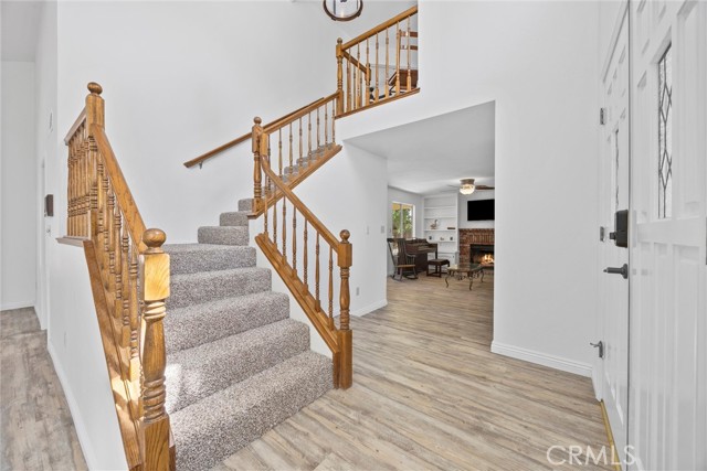 601 Las Arenas Court, Bakersfield CA: https://media.crmls.org/medias/ef44e174-3903-4bbf-a258-38fbf68a30dd.jpg