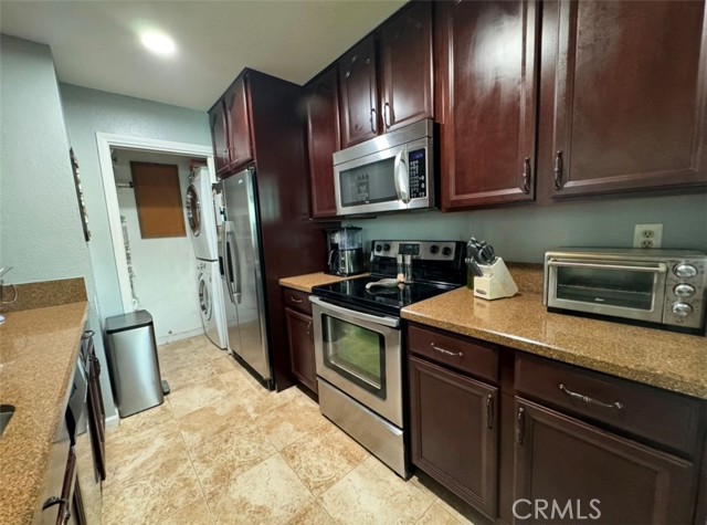 Image 1 of 21 For 2506 Chandler Avenue 257