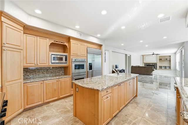 Detail Gallery Image 13 of 66 For 19950 via Natalie, Yorba Linda,  CA 92887 - 5 Beds | 4/1 Baths