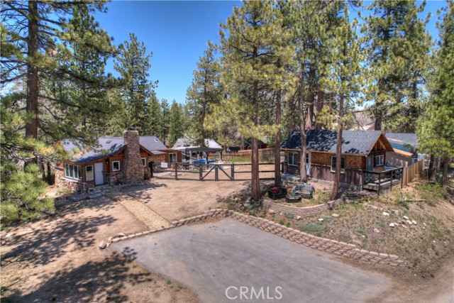 Detail Gallery Image 4 of 59 For 746 Talmadge Rd, Big Bear Lake,  CA 92315 - 3 Beds | 2/1 Baths