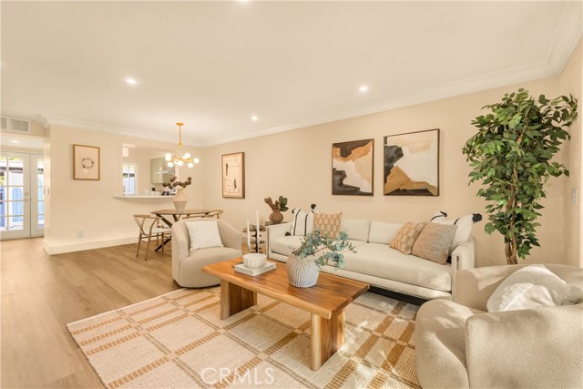 Front Image Thumbnail for CROC26068764