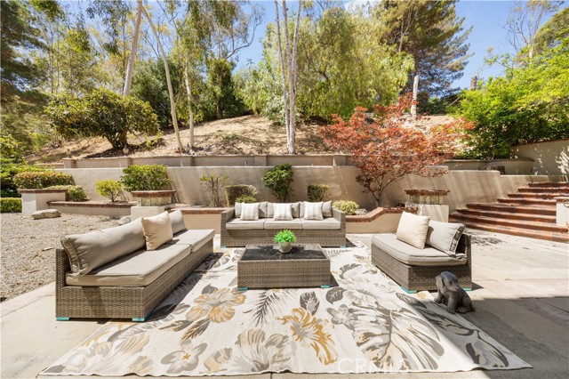 2767 Saleroso Drive, Rowland Heights CA: https://media.crmls.org/medias/ef4753ec-38ee-492e-a4cf-65223555e2c0.jpg