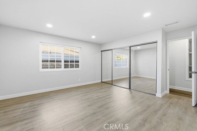 Detail Gallery Image 17 of 38 For 24305 Wabuska, Newhall,  CA 91321 - 6 Beds | 3 Baths