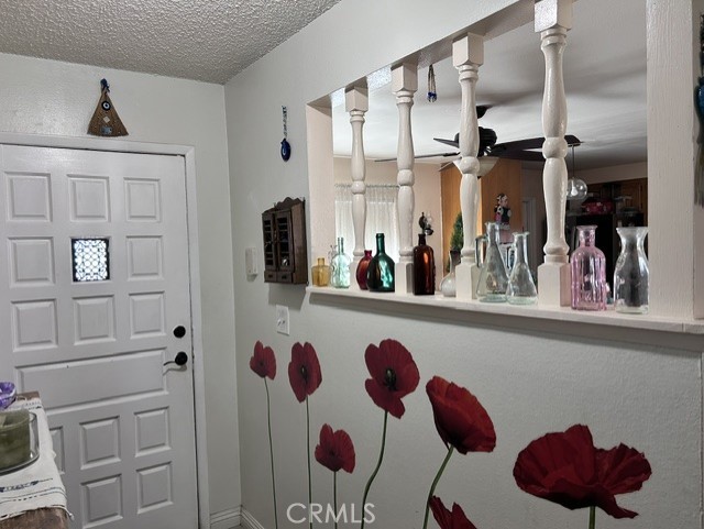 https://media.crmls.org/medias/ef4781d9-294a-4978-9d38-237170f89d22.jpg?preset=X-Large