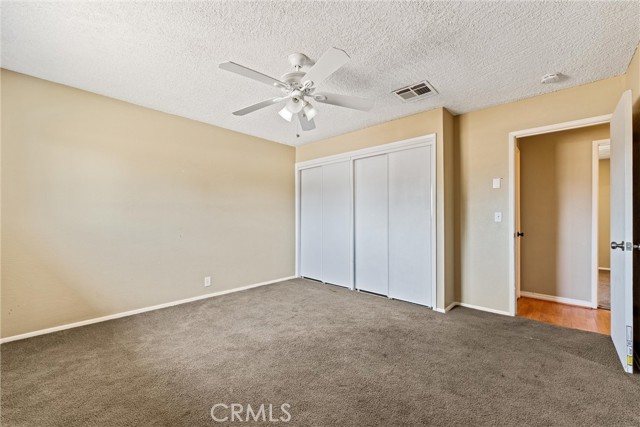 1729 W Avenue N8, Palmdale CA: https://media.crmls.org/medias/ef482793-3338-4c32-94e3-7cef9c03f31e.jpg