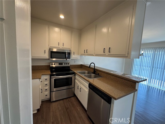 Detail Gallery Image 14 of 27 For 3649 Emerald St #210,  Torrance,  CA 90503 - 1 Beds | 1 Baths