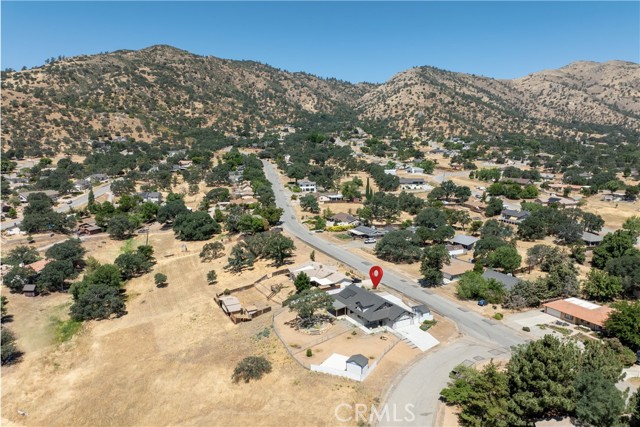 21813 Valley Vista Drive, Tehachapi CA: https://media.crmls.org/medias/ef48d3cb-54cd-4785-9223-11c40d0b87ca.jpg