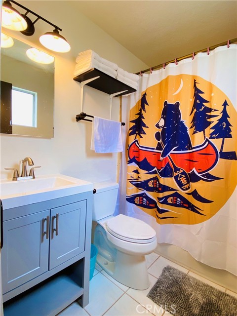 Detail Gallery Image 15 of 18 For 218 E Barker Bld, Big Bear City,  CA 92314 - 2 Beds | 2 Baths