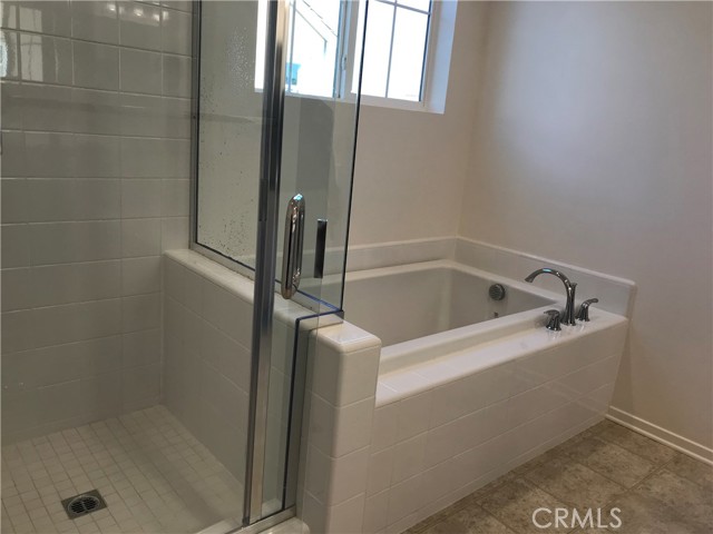 Detail Gallery Image 8 of 11 For 3430 E Paraduxx Privado, Ontario,  CA 91762 - 4 Beds | 3 Baths