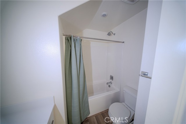 Detail Gallery Image 10 of 20 For 558 Pablo Rd, Lake Elsinore,  CA 92530 - 4 Beds | 3 Baths