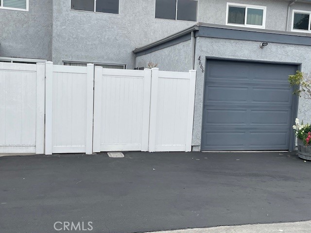 4666 Pinecrest, Huntington Beach CA: https://media.crmls.org/medias/ef4b6b2c-607b-40bb-bd68-75df53ffff17.jpg