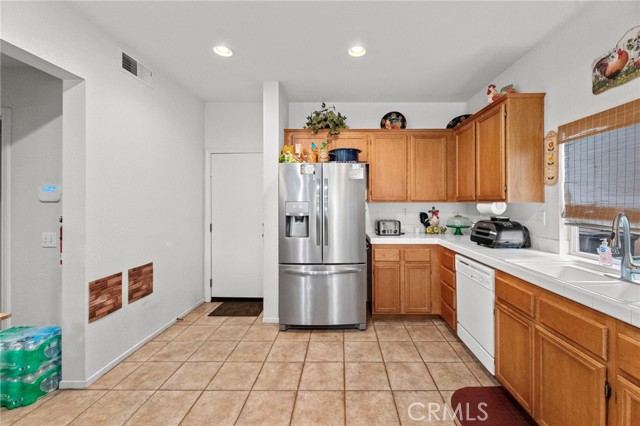 Detail Gallery Image 20 of 58 For 33340 Breighton Wood St, Menifee,  CA 92584 - 4 Beds | 2/1 Baths