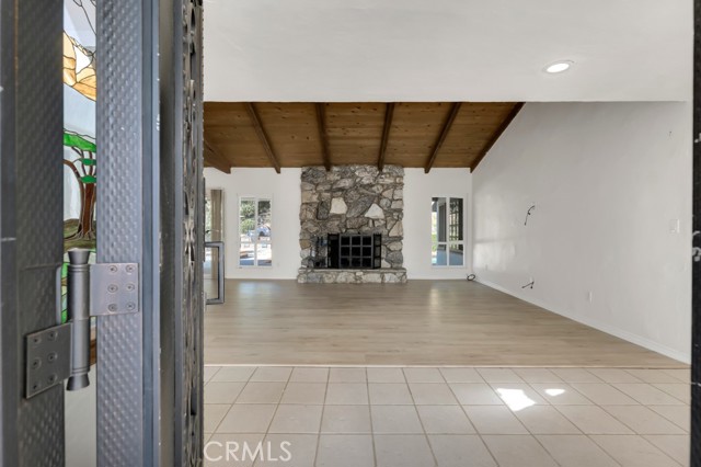 Detail Gallery Image 21 of 53 For 3953 Bon Homme Rd, Calabasas,  CA 91302 - 4 Beds | 3 Baths