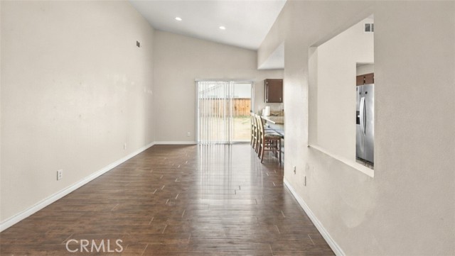 Detail Gallery Image 17 of 28 For 15460 Guava, Victorville,  CA 92394 - 4 Beds | 2 Baths