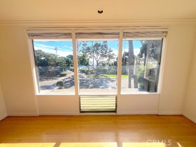 Detail Gallery Image 7 of 35 For 250 Cliff Dr #14,  Laguna Beach,  CA 92651 - 1 Beds | 1 Baths