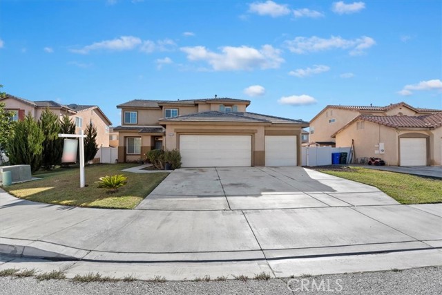 13223 Concord Drive, Victorville CA: https://media.crmls.org/medias/ef4e54c2-2acc-49a5-9f15-88faf58e94d1.jpg