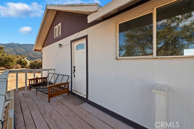 Image 4 of 33 For 63285 Pinyon Drive