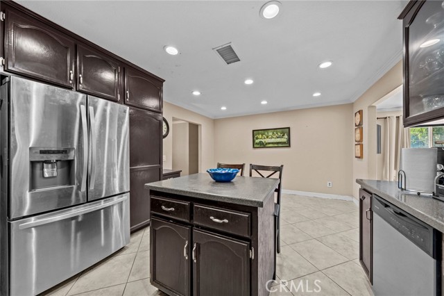 Detail Gallery Image 14 of 44 For 10418 Mignonette St, Rancho Cucamonga,  CA 91701 - 4 Beds | 2 Baths