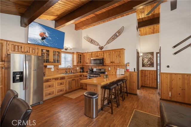 Detail Gallery Image 10 of 34 For 40067 Highland, Big Bear Lake,  CA 92315 - 2 Beds | 1 Baths
