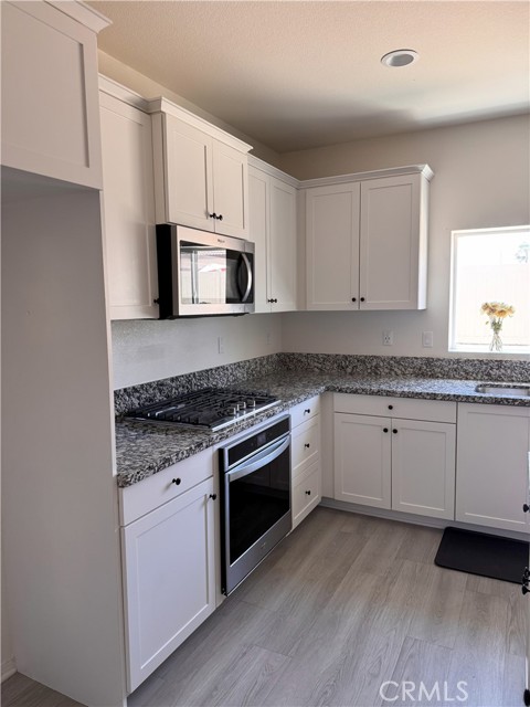 Detail Gallery Image 18 of 52 For 539 Hydrangea St, Hemet,  CA 92543 - 4 Beds | 3/1 Baths